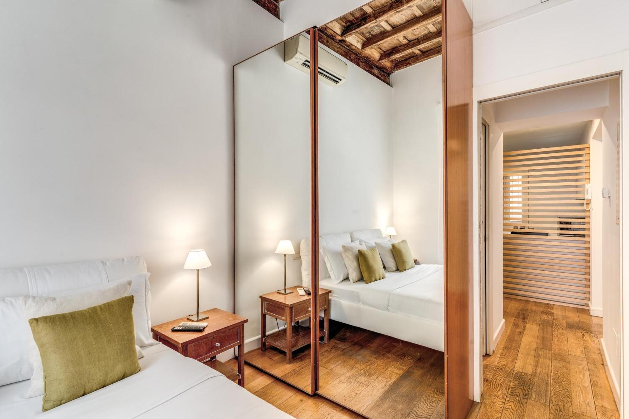 เตรวี บีบี โบ บูทิก โฮเทล Hotel โรม ภายนอก รูปภาพ