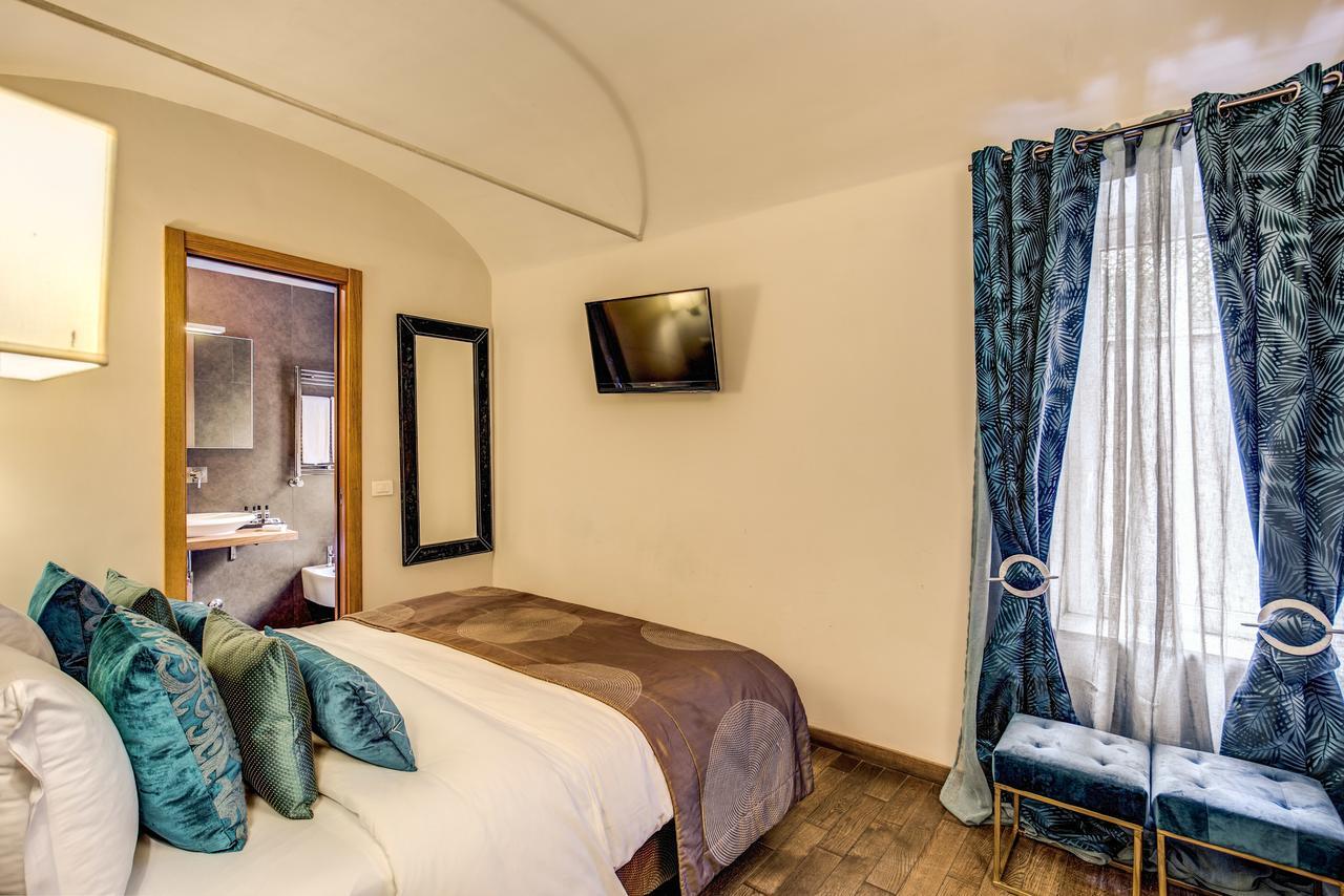 เตรวี บีบี โบ บูทิก โฮเทล Hotel โรม ภายนอก รูปภาพ